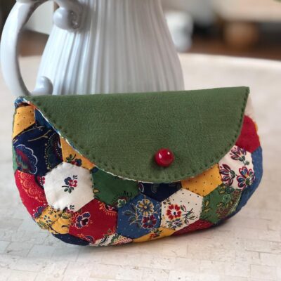 Multicolored clutch